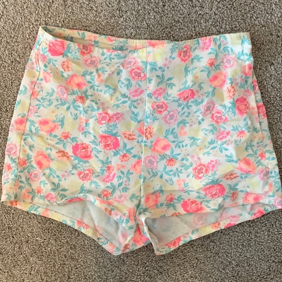 Divided Neon floral high-waisted shorts - Picture 1 of 4